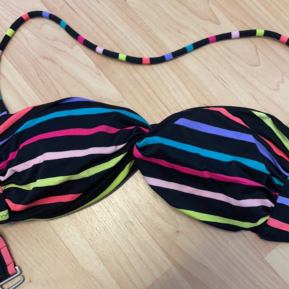 ✨3/$10✨  VS bikini top
